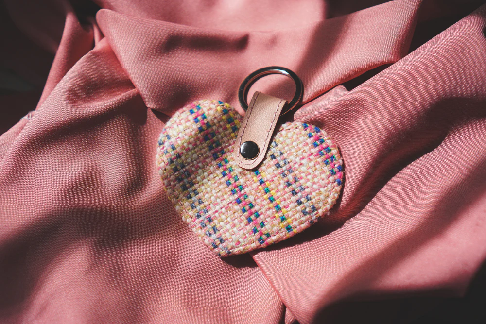 Woven Heart Keychain - Image 4